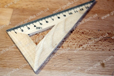 Треугольник деревянный малый 30*60