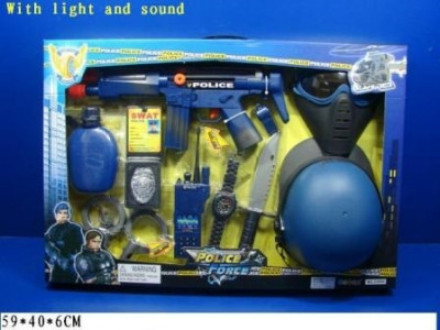 Полицейский набор 33550 (12шт) батар., свет., звук, автомат, маска, рация, …в кор. 59*40*6см