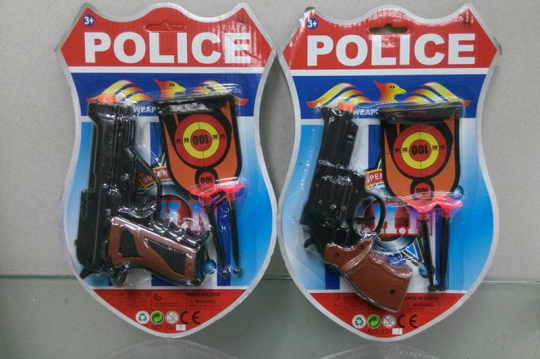 Полицейский набор 22-1 (192шт/2) 2 вида, пистолет, присоски, мишень, на планш Фото