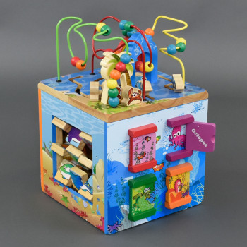 Куб-логика деревянный с развивающими заданями, бизиборд