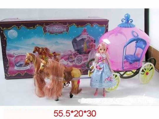 Карета с лошадками и куклой Фото
