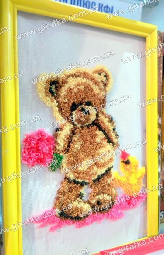 Ковровая вышивка Punch Needle Мишка с цветком с фото вышитой картины Фото