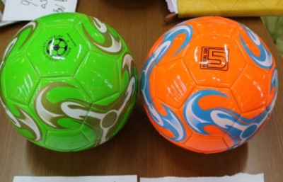 Мяч футбольный BT-FB-0157 PVC 300г 3цв.ш.к./100/