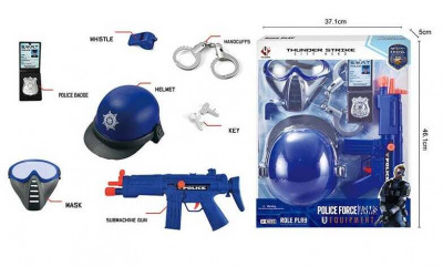 Набор полиции P 017 (24/2) 7 элементов, автомат с трещоткой, каска, маска, наручники, свисток, аксессуары, в коробке