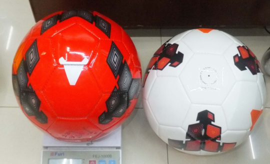 Мяч футбольный BT-FB-0054 PVC прошитый 360г 4цв.ш.к./60/ Фото